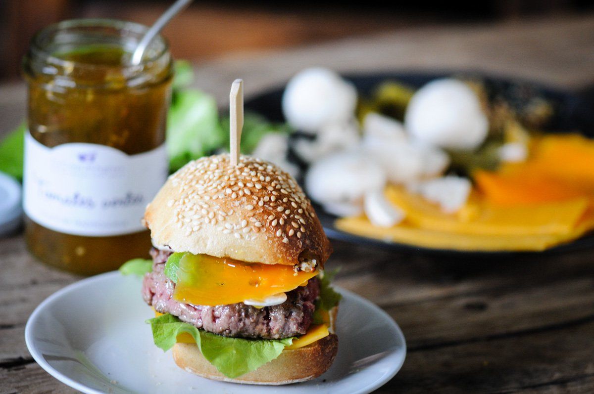 burger à la confiture de tomates vertes